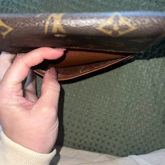 Vintage Monogram Trésor Snap Wallet - Picture 11 of 14